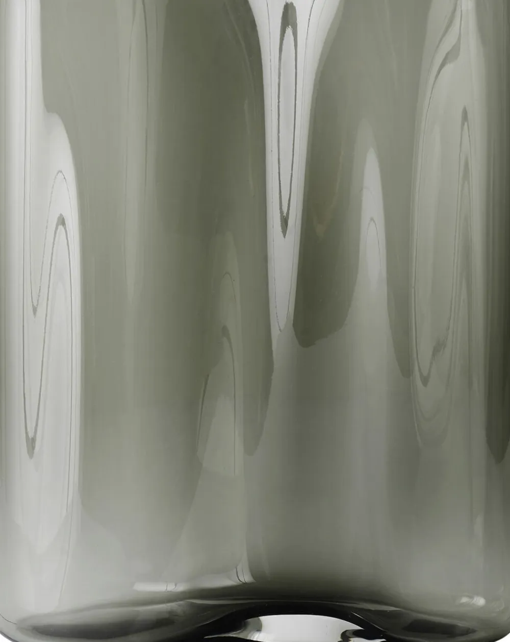Audo Copenhagen Vaser & Urtepotteskjulere<Aer Vase, 33, Smoke