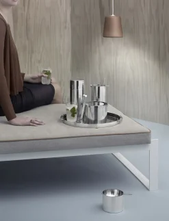 Stelton Kontorartikler<Arne Jacobsen vippeaskebæger H 8 cm steel