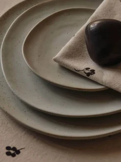 Ferm Living Juleservietter<Baies Napkins - Set of 4 - Natural/Dark Chocolate