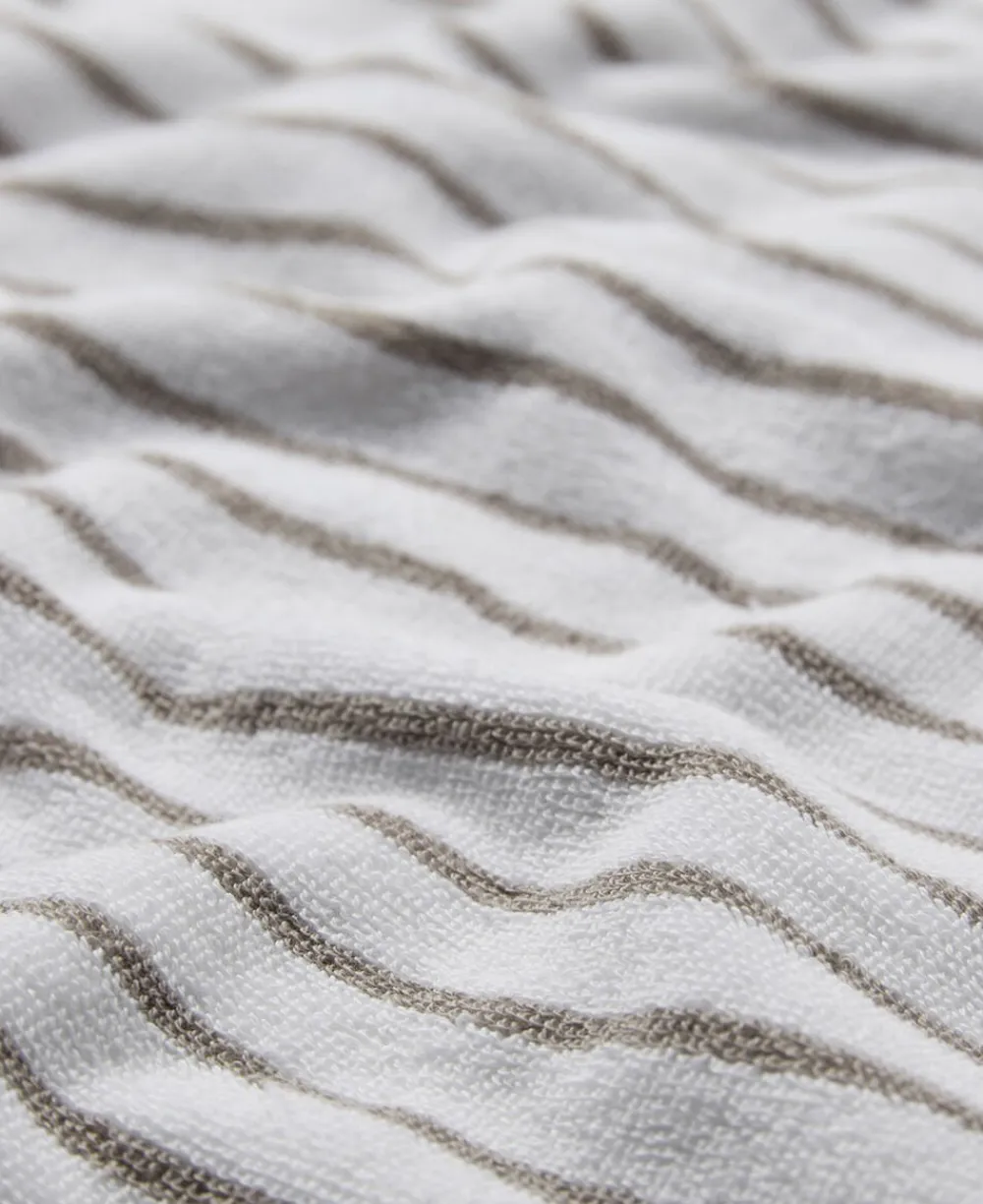 Magasin du Nord Collection Håndklæder<Beach towel 100x180cm smal strib beige GOTS