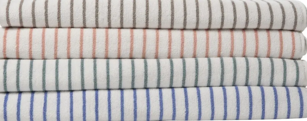 Magasin du Nord Collection Håndklæder<Beach towel 100x180cm smal strib beige GOTS