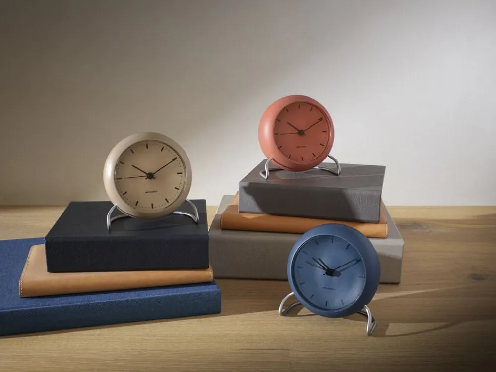 Arne Jacobsen Clocks Ure & Vejrstationer<City Hall Bordur Ø11 cm sandy beige