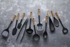 Staub Bageartikler<Dejskraber, 30 cm