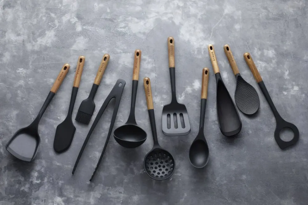 Staub Bageartikler<Dejskraber, 30 cm