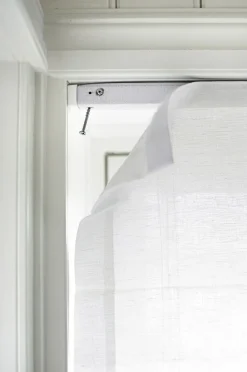 Himla Gardiner<Ebba Roman Blind