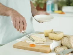 Fiskars Bestik<FF OSTEKNIV - HVID