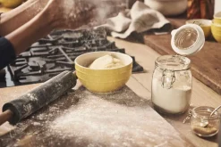 Staub Bageartikler<Kagerulle 45 Sort Speciel form