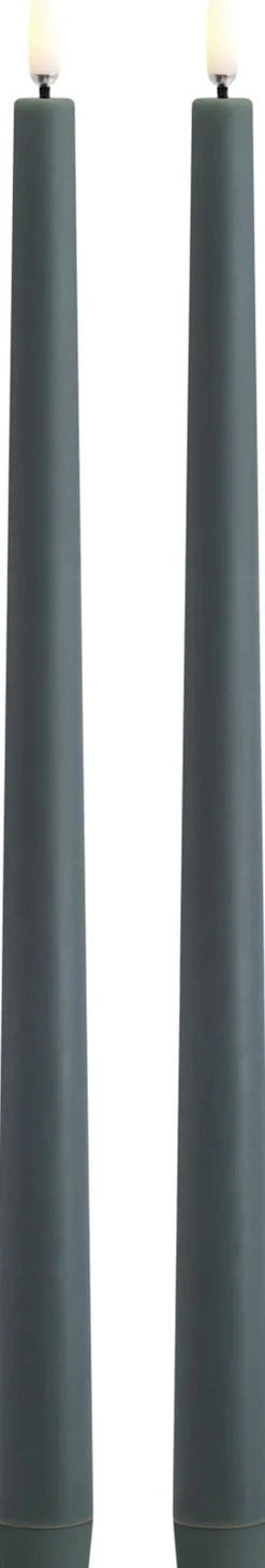Uyuni Elektriske Julelys<LED taper candle, Pine green, Smooth, 2,3x32 cm / 2-pack