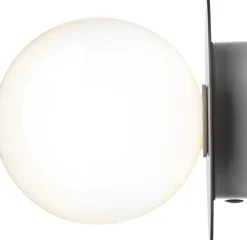 Nuura Væglamper|Loftlamper<Liila 1 Medium IP44, light silver / opal