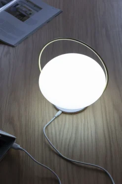 UMAGE Bordlamper<Orbit portable lamp