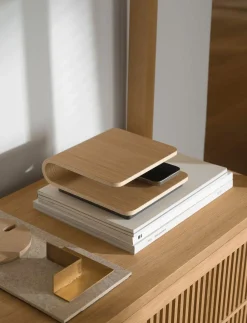 Stelton Elektronik<Ro trådløs oplader oak
