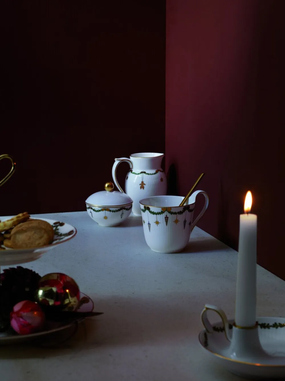 Royal Copenhagen Julestel<STJERNE RIFLET JUL HØJHANKSKOP 33 CL
