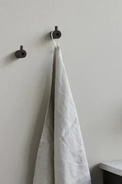 Moebe Knager & Knagerækker<Wooden Wall Hook, Smoked Oak